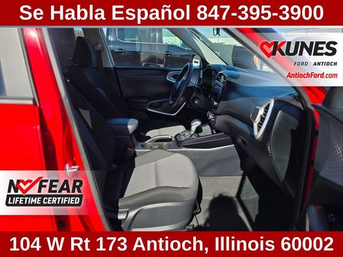Used 2025 Kia Soul LX w/ LX Technology Package FWD image 37