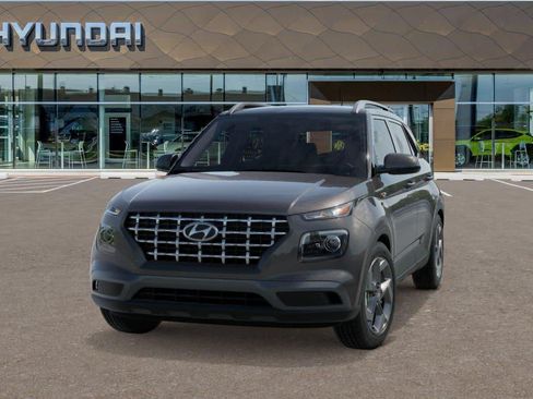 Used 2025 Hyundai Venue SEL FWD image 6