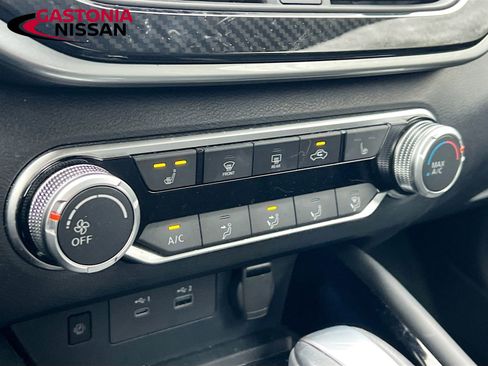 Used 2024 Nissan Altima 2.5 SR w/ SR Premium Package image 21