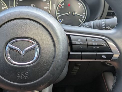 Used 2024 MAZDA MAZDA3 s image 21