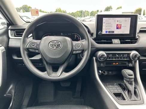 Used 2025 Toyota RAV4 XLE w/ Convenience Package AWD/4WD image 18