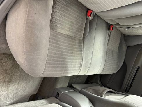 Used 2006 Toyota Camry LE image 17