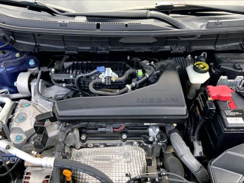 Used 2018 Nissan Rogue SL w/ Premium Package image 30