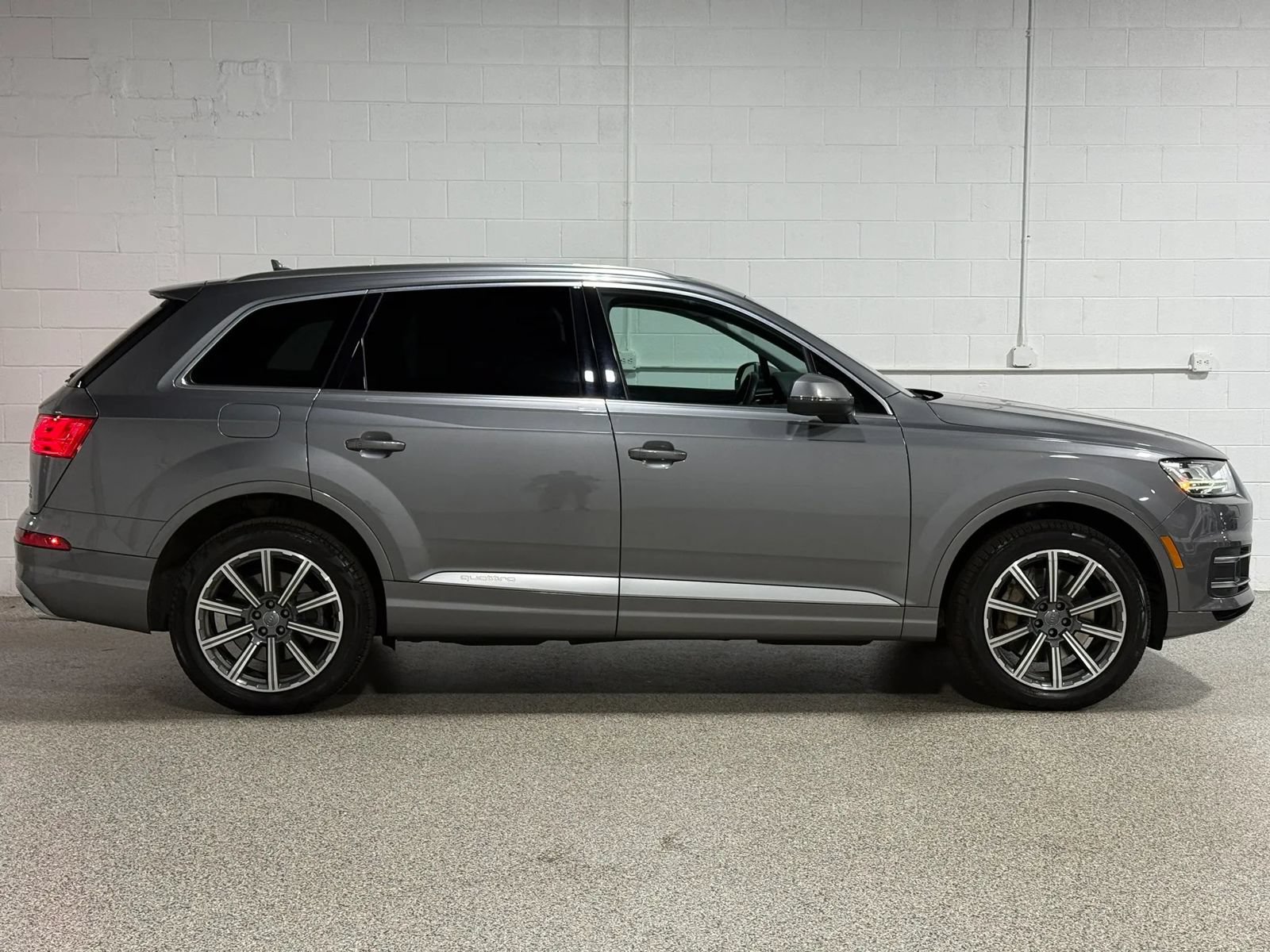 Used 2018 Audi Q7 3.0T Prestige w/ Prestige Package AWD/4WD image 4