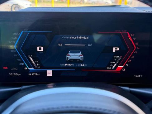 Used 2023 BMW M2 image 17