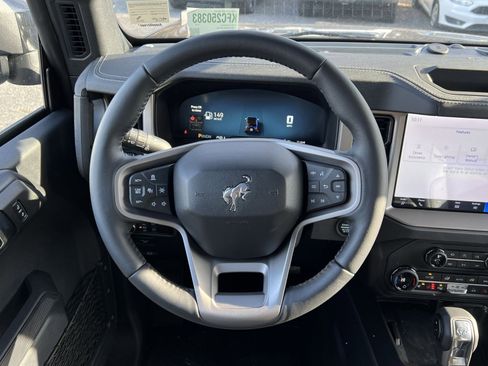 New 2025 Ford Bronco Outer Banks image 16