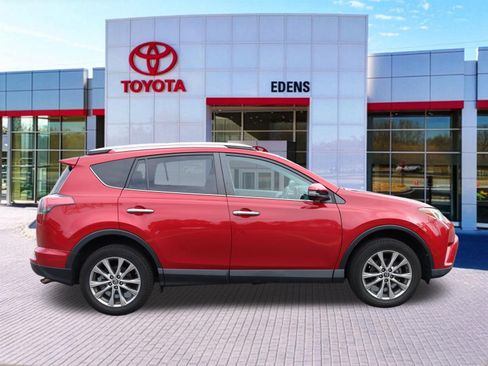 Used 2016 Toyota RAV4 Limited AWD/4WD image 2