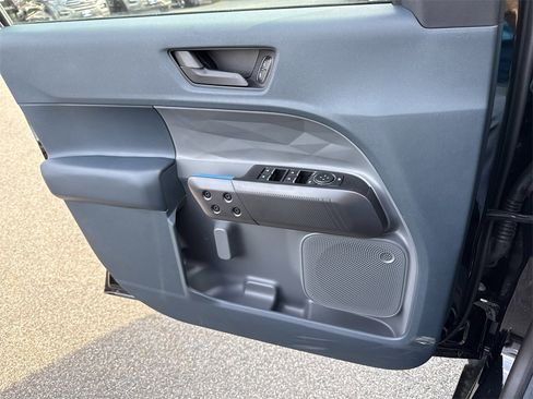 New 2025 Ford Maverick Lobo image 25