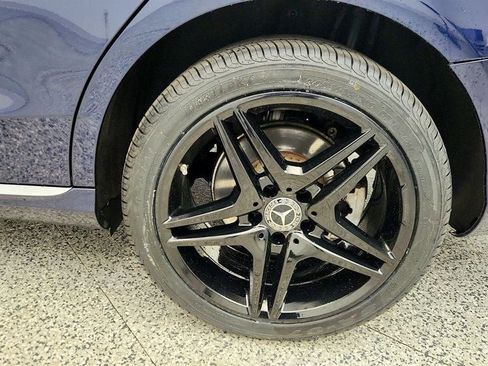 Used 2018 Mercedes-Benz C 300 4MATIC Sedan image 9