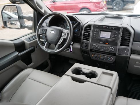 Used 2017 Ford F350 XL w/ Power Equipment Group image 9