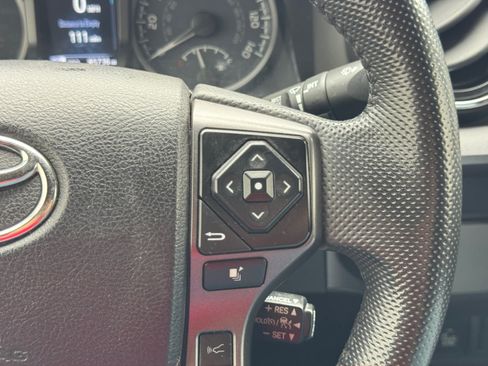 Used 2021 Toyota Tacoma TRD Off-Road w/ Technology Package RWD image 23