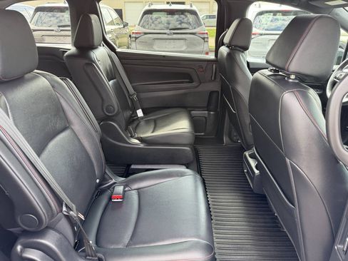 Used 2025 Honda Odyssey Sport-L image 26