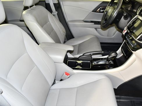Used 2016 Honda Accord EX-L image 44