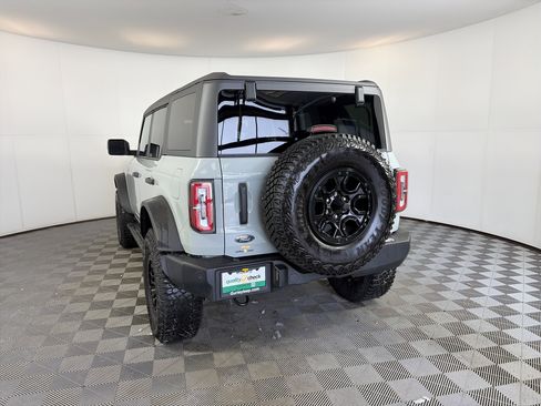 Used 2023 Ford Bronco Wildtrak image 8