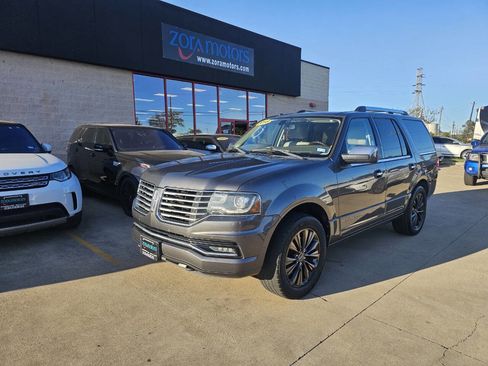 Used 2015 Lincoln Navigator 2WD image 1