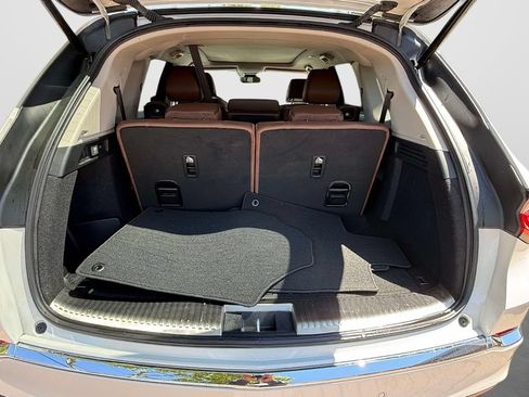 Used 2024 Acura MDX SH-AWD w/ Advance Package image 8