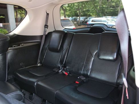 Used 2017 INFINITI QX80 2WD w/ Deluxe Technology Package image 36