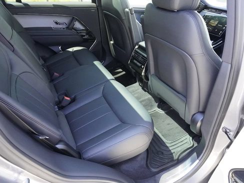 Used 2025 Land Rover Range Rover Sport SE AWD/4WD image 26