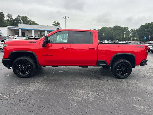 Used 2025 Chevrolet Silverado 2500 LT w/ Trail Boss Package AWD/4WD image 5