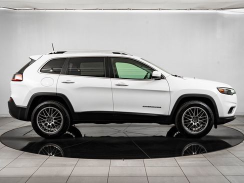 Used 2019 Jeep Cherokee Limited image 6