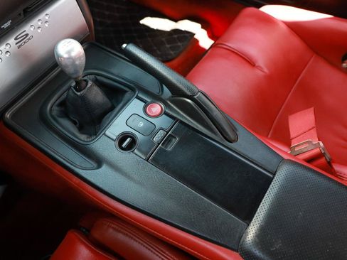 Used 2005 Honda S2000 image 27