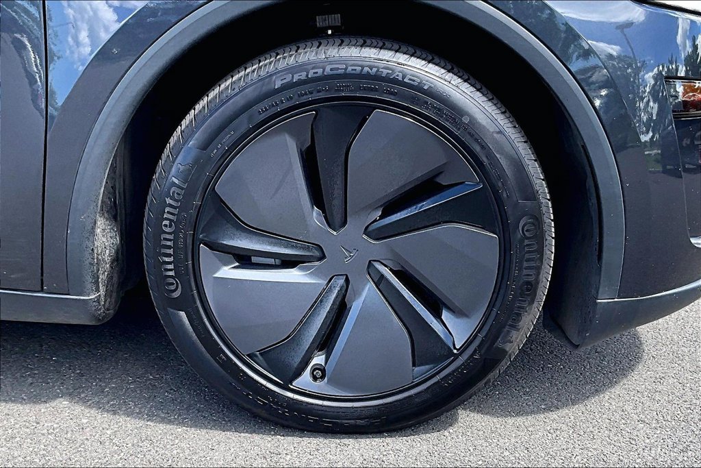 Used 2026 Tesla Model Y Long Range AWD/4WD image 8