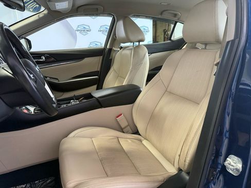 Used 2019 Nissan Maxima 3.5 SV w/ Illumination Package FWD image 14