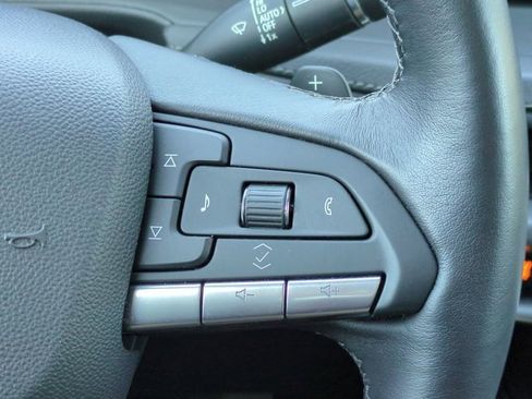 Used 2025 Cadillac XT4 Premium Luxury image 24