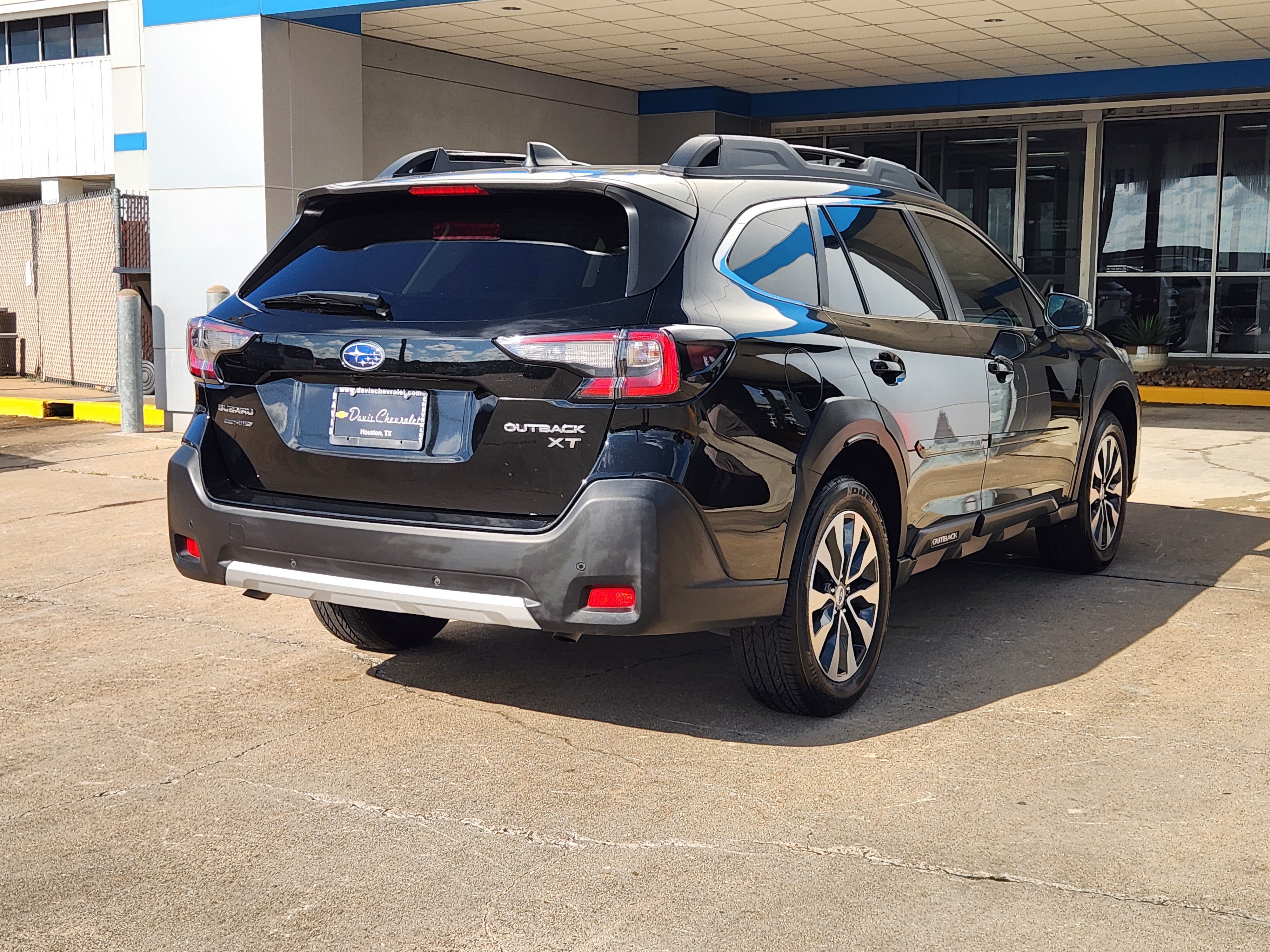 Used 2024 Subaru Outback Limited XT AWD/4WD image 6