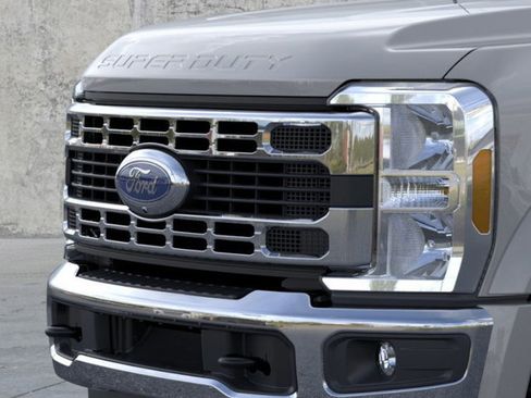 New 2026 Ford F450 XLT w/ 360-Degree Camera Package image 17