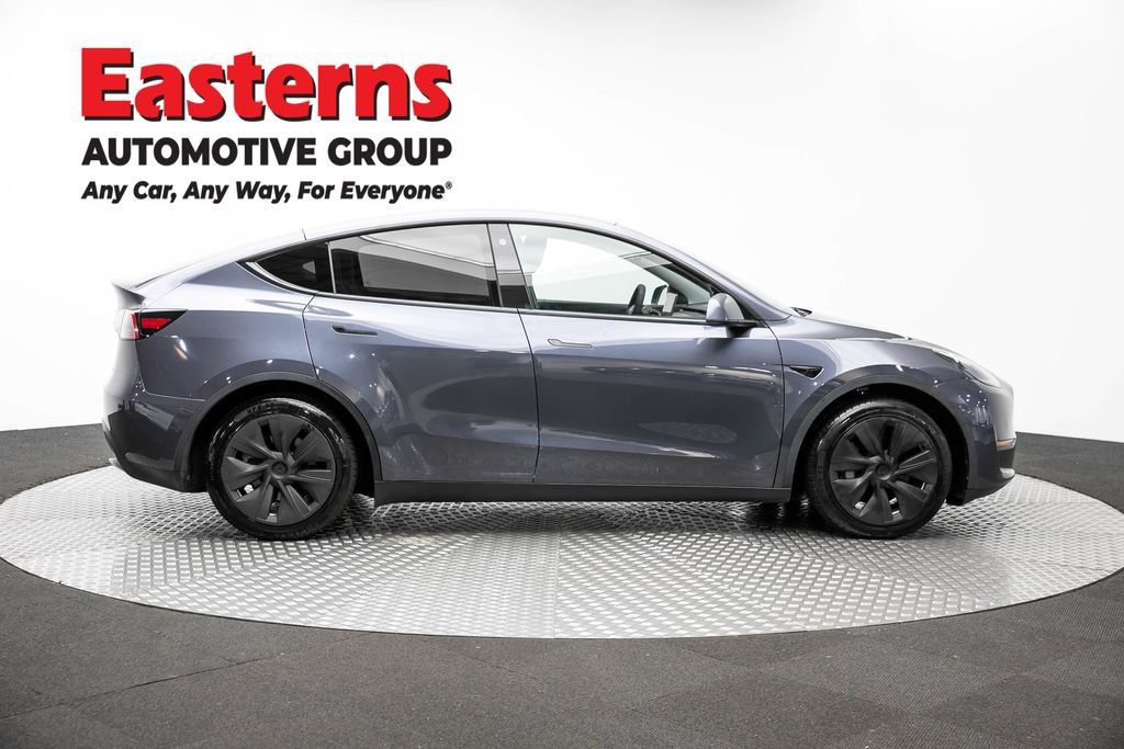 Used 2022 Tesla Model Y Long Range AWD/4WD image 6