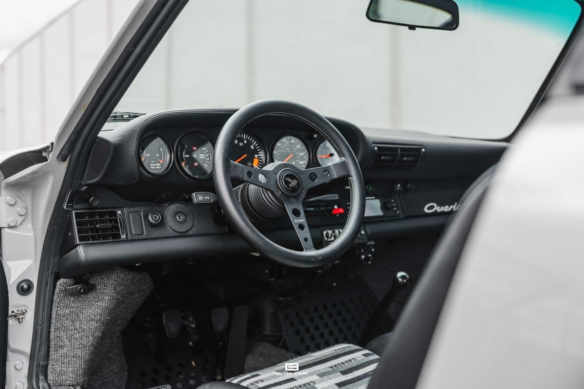 Used 1989 Porsche 911 Carrera RWD image 17