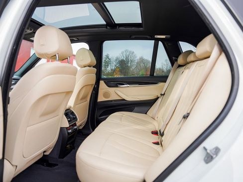 Used 2018 BMW X5 xDrive35d image 32