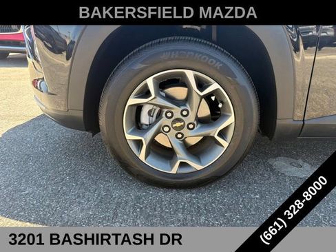 Used 2025 Chevrolet Trax LT w/ Driver Confidence Package FWD image 8