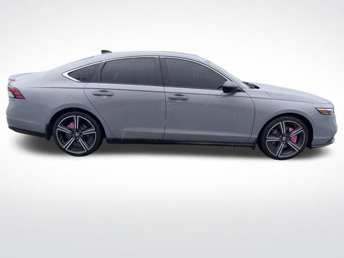 Used 2025 Honda Accord Sport image 10