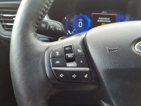 Certified 2020 Ford Escape Titanium AWD/4WD image 15