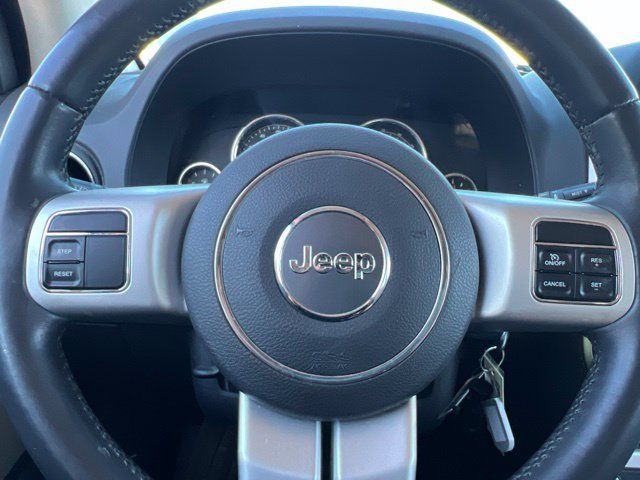 Used 2015 Jeep Compass High Altitude AWD/4WD image 20