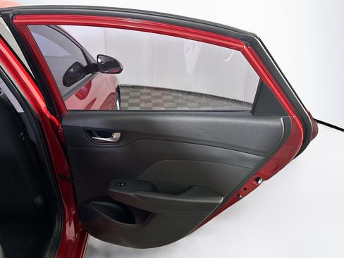 Used 2019 Hyundai Accent SE image 28