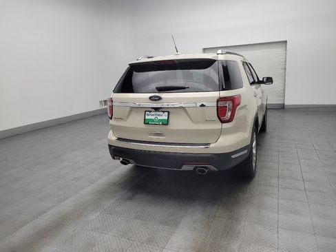Used 2018 Ford Explorer Limited image 9