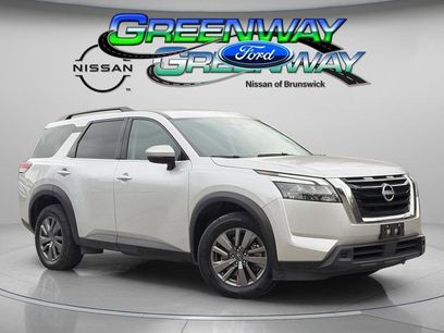 Used 2025 Nissan Pathfinder SV