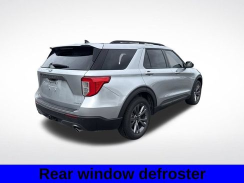 Used 2023 Ford Explorer XLT w/ Equipment Group 202A AWD/4WD image 4