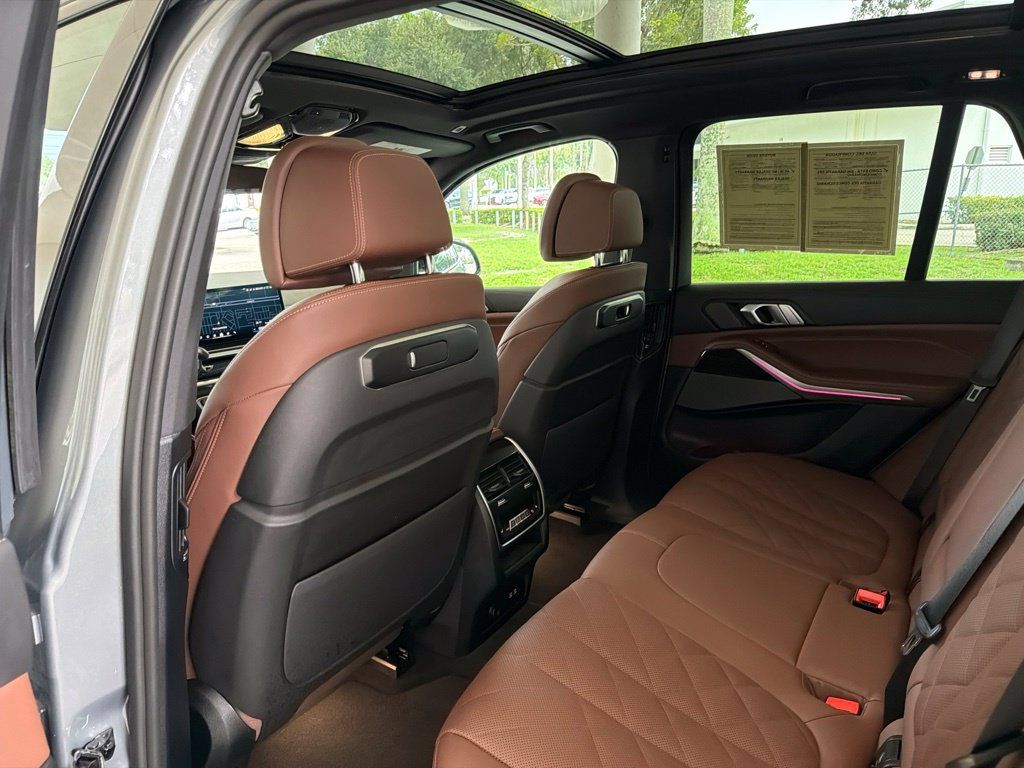 Used 2026 BMW X5 sDrive40i w/ M Sport Package RWD image 50
