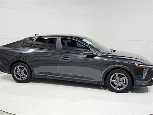 Used 2025 Kia K4 FWD image 9