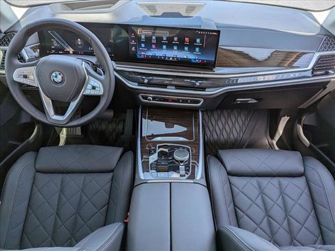 Certified 2024 BMW X7 xDrive40i w/ Climate Comfort Package AWD/4WD image 13