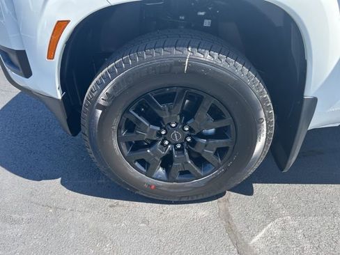 New 2026 Nissan Frontier SV w/ All-Weather Content Package AWD/4WD image 9