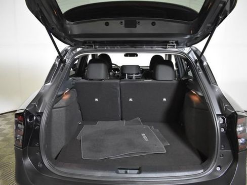 Used 2025 Nissan Kicks SV AWD/4WD image 27
