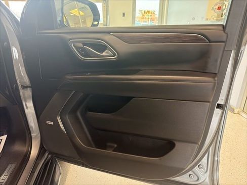 Used 2021 Chevrolet Tahoe LT w/ LT Signature Package image 48