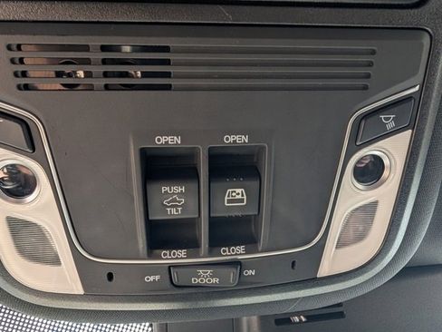 Certified 2025 Honda Ridgeline Black Edition image 27