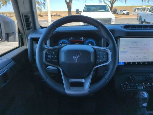 New 2025 Ford Bronco Badlands image 15