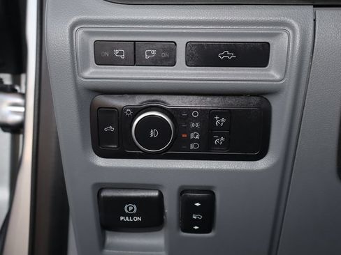 Used 2021 Ford F150 Lariat w/ Equipment Group 502A High AWD/4WD image 24